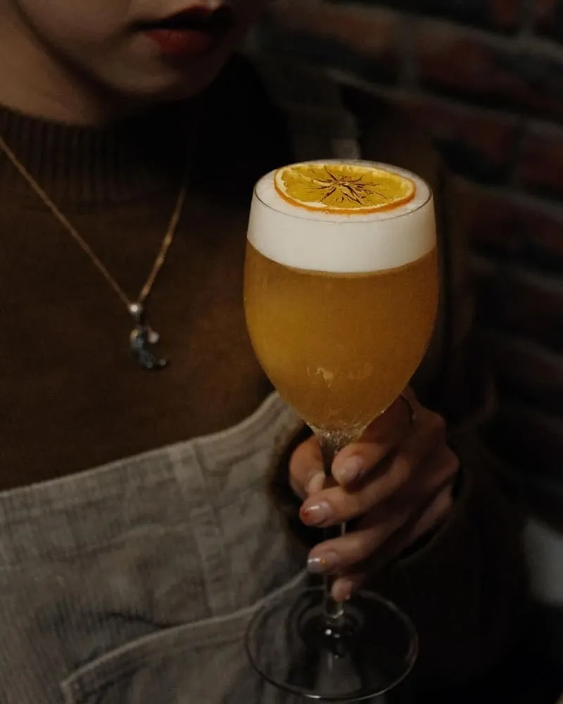 Corner square咫尺角落