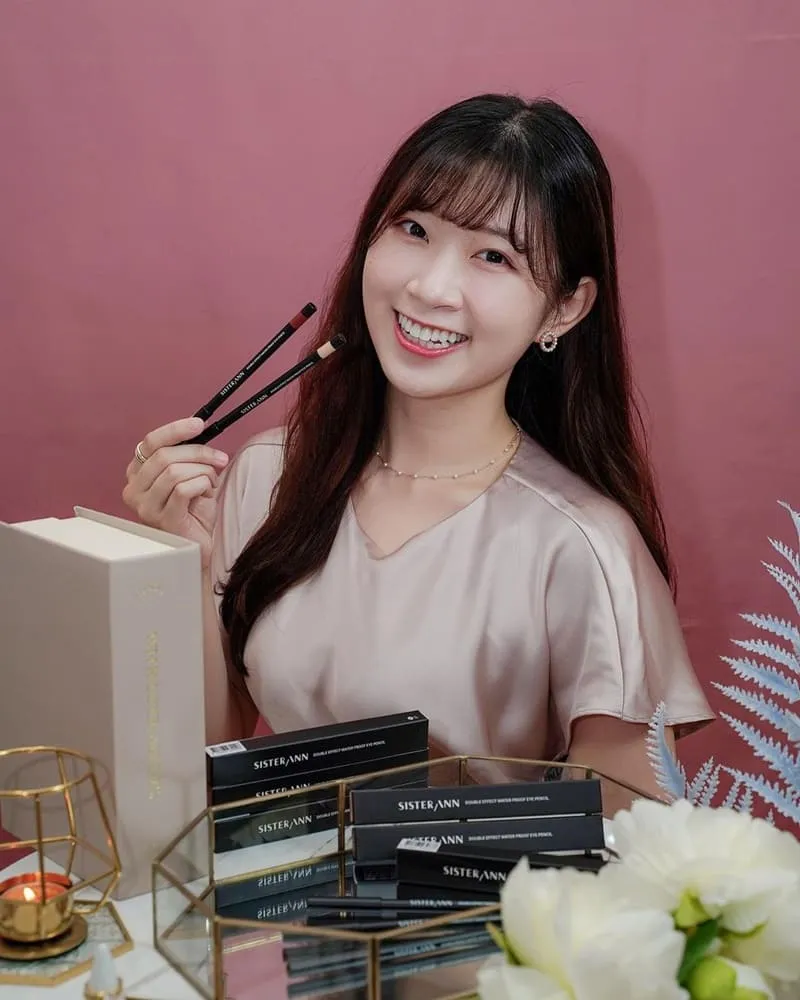 Sisterann多功能防水眼線筆