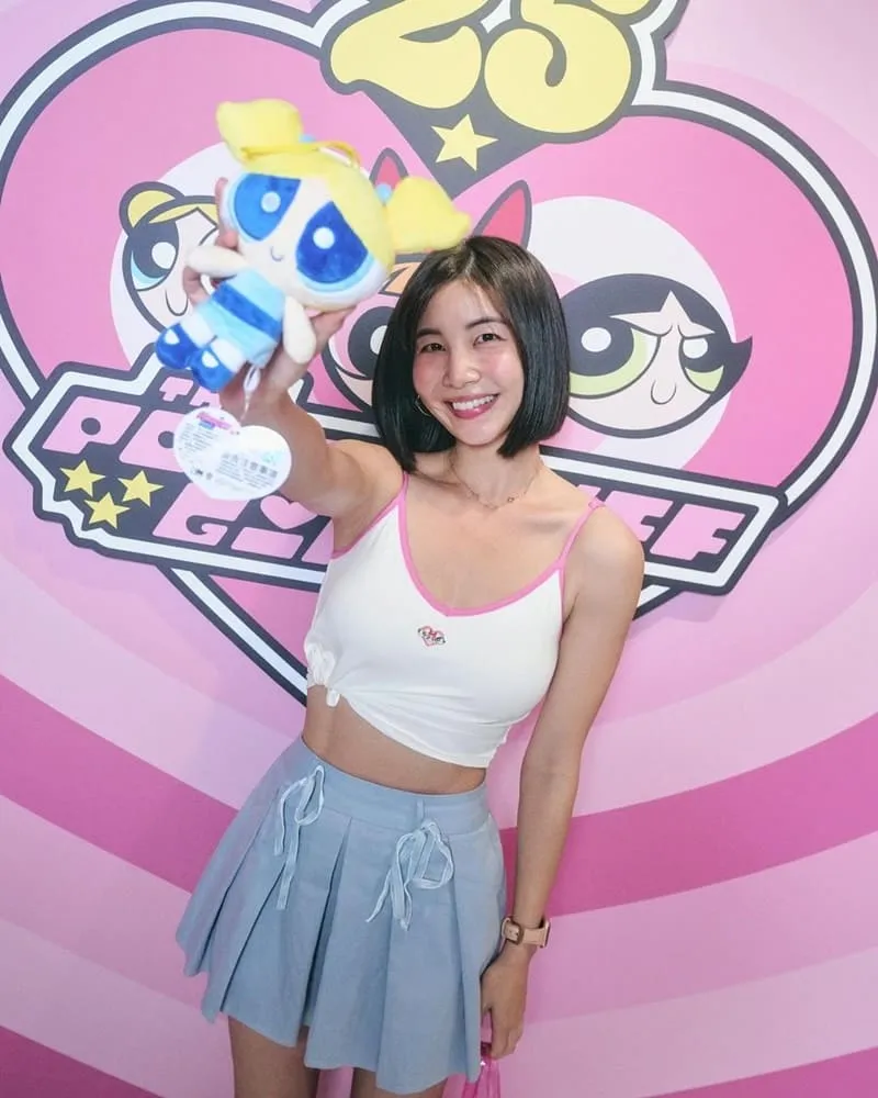 飛天小女警挺波衣
