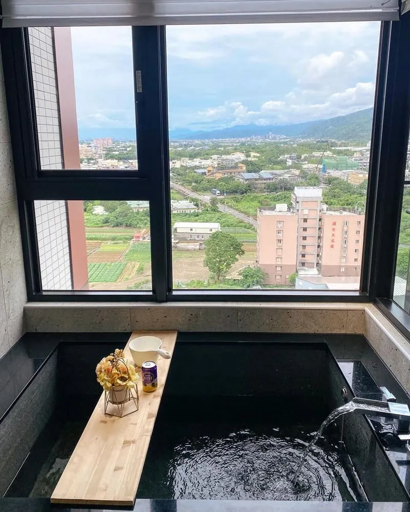 就想賴著不想走