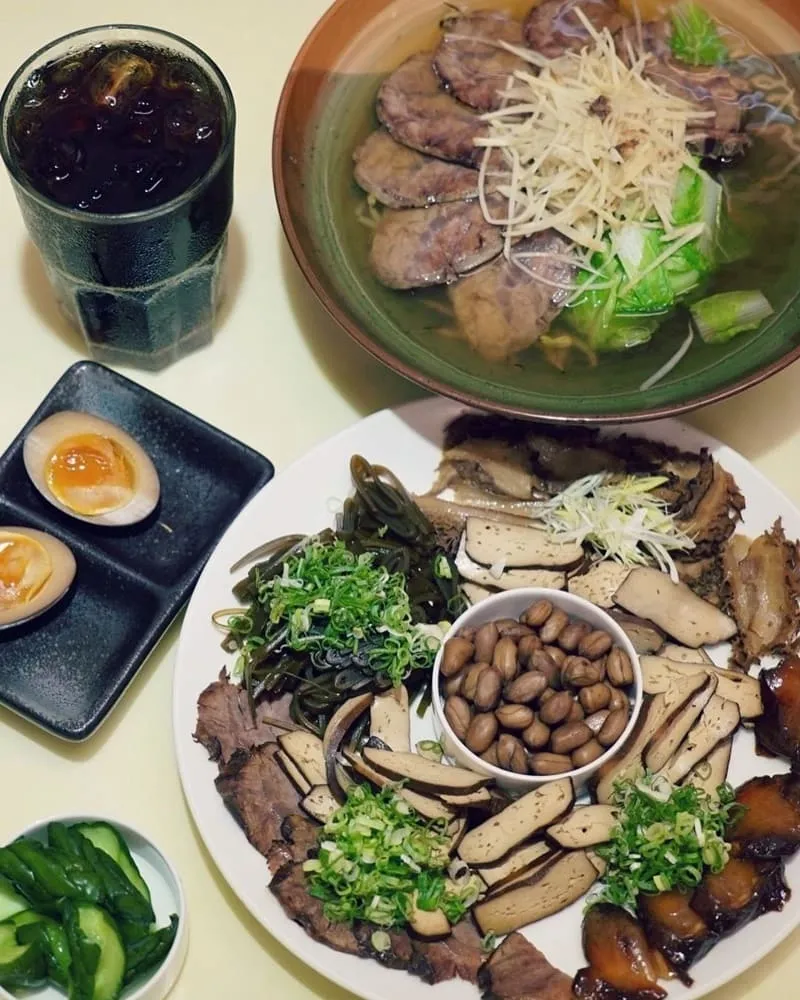 阿彰的店中永和牛肉麵-牛三寶