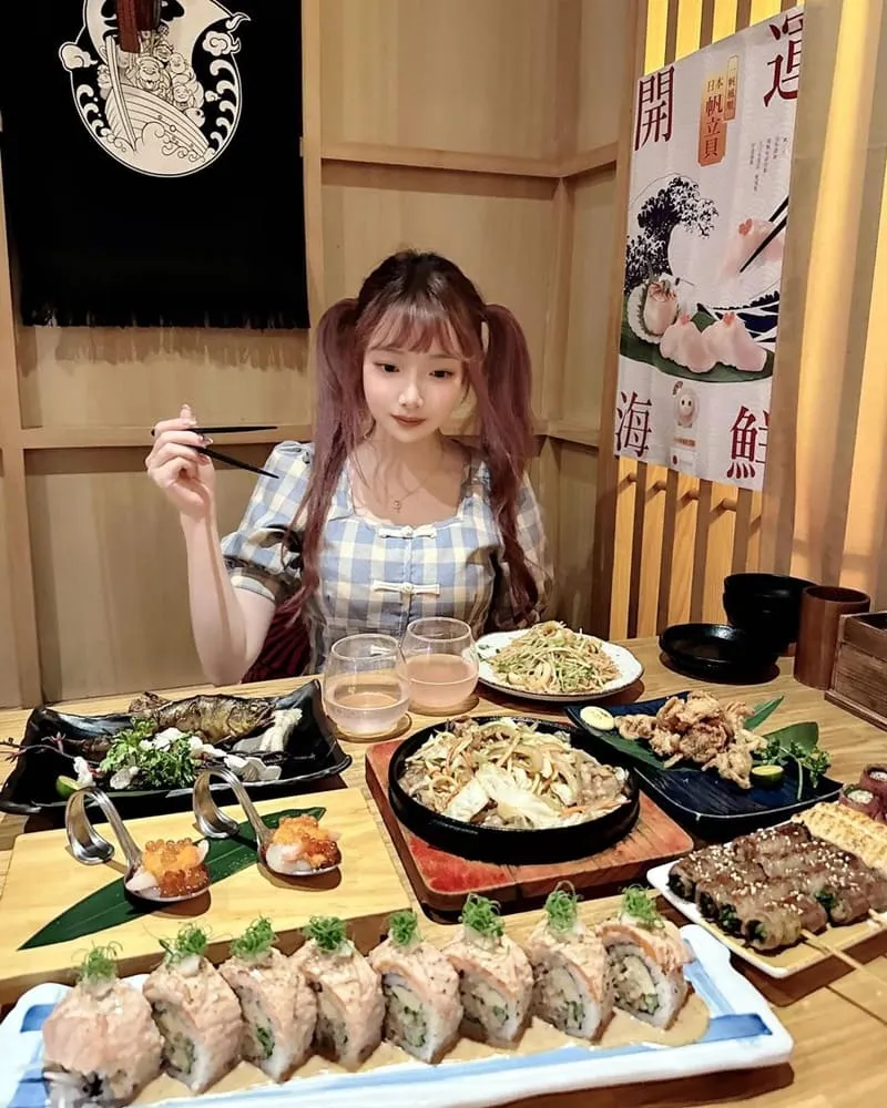 玖酒井食事町