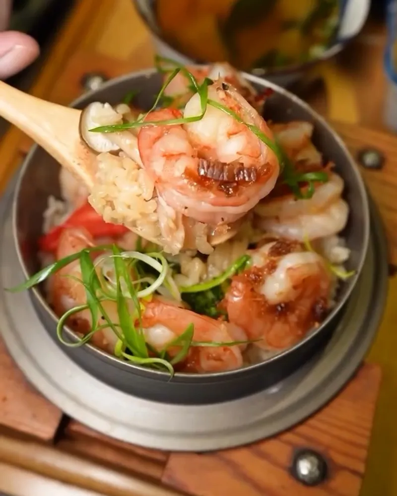 兩千金釜燒飯