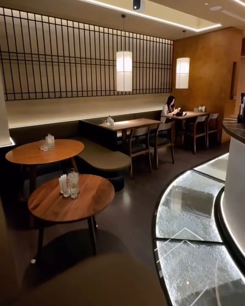 Dhyana De Cyber Bistro