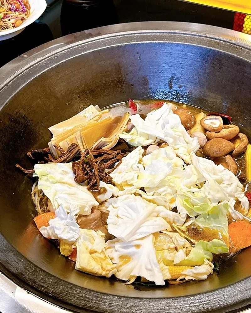 大杓子鐵鍋燉