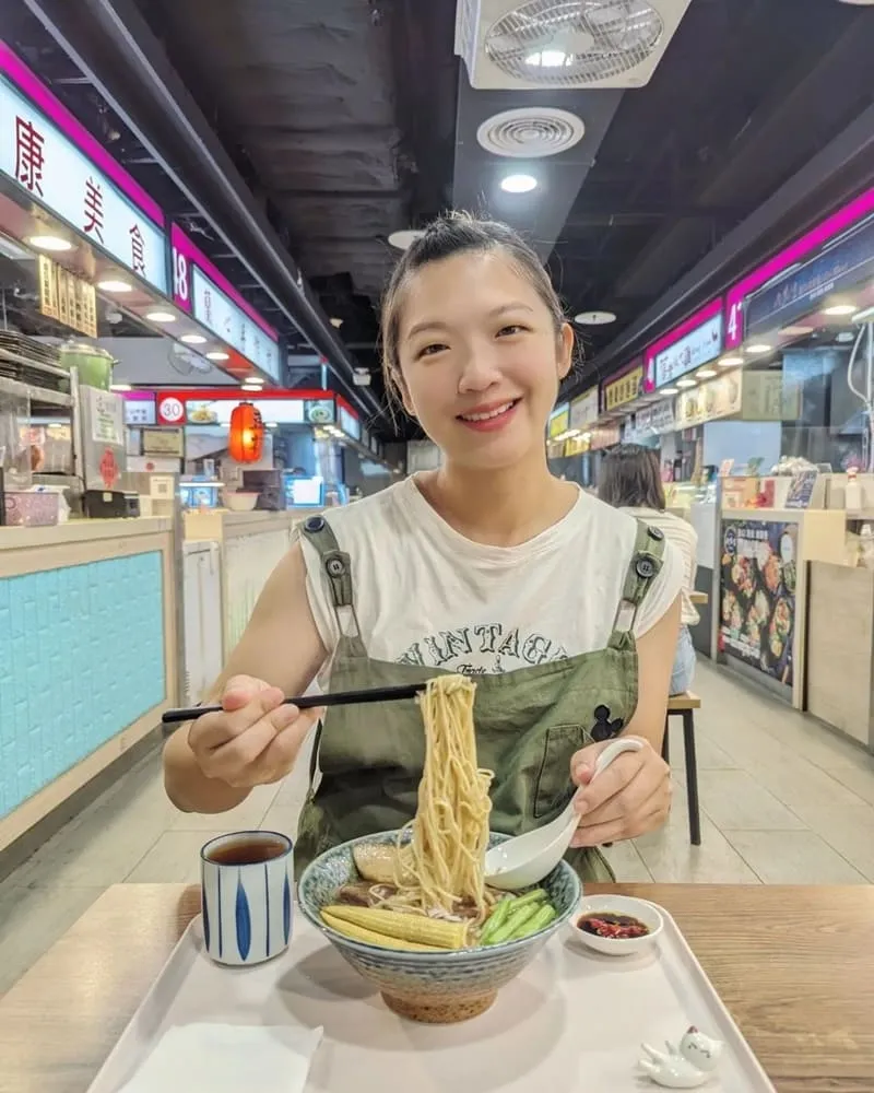 顏氏肉骨茶