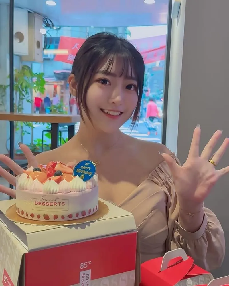 85度C草莓季