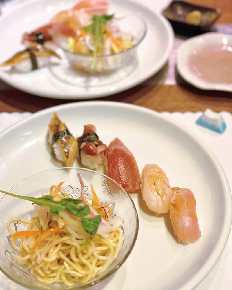 秋料理握壽司