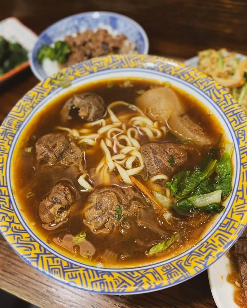 春梅家牛肉麵
