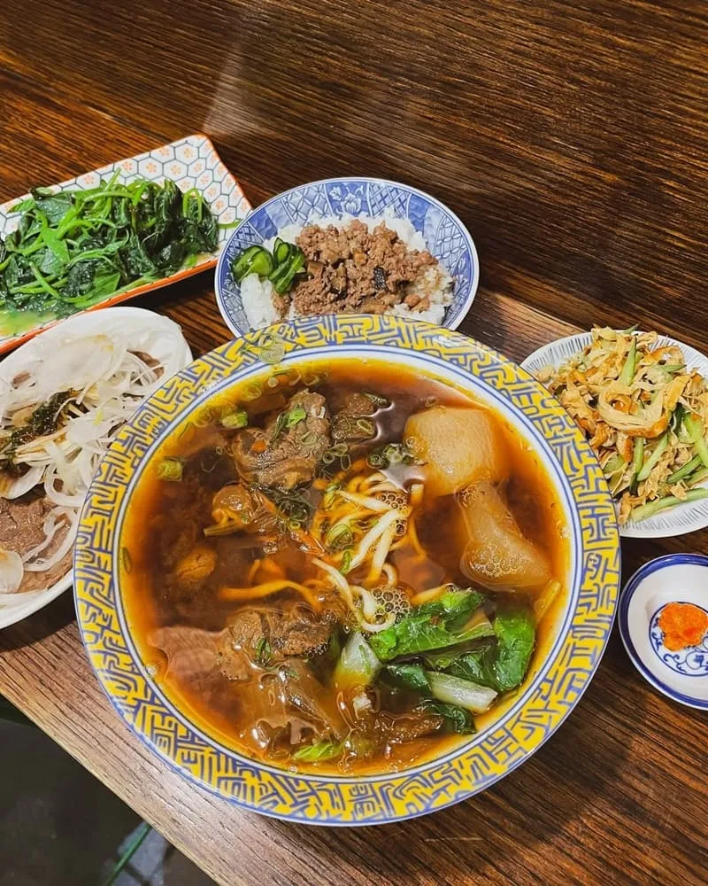 春梅家牛肉麵