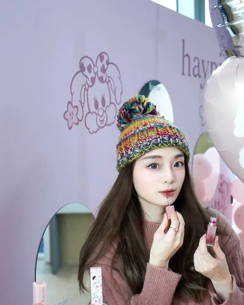 全新彩妝品牌「haynie水光透心唇釉」