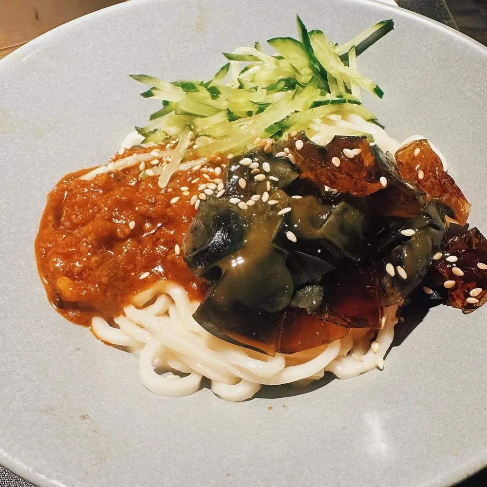 集客人間茶館