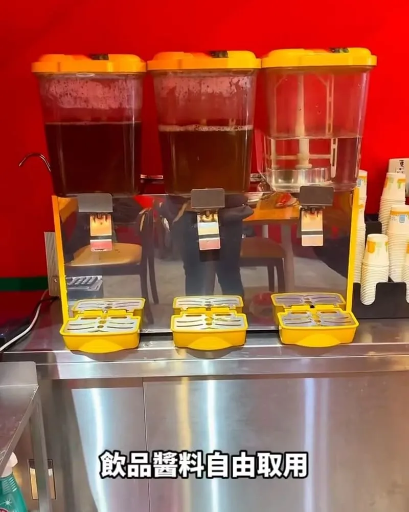 Adam Quy越南河粉