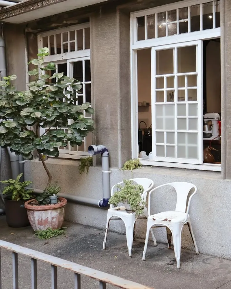 B.B.CAFE