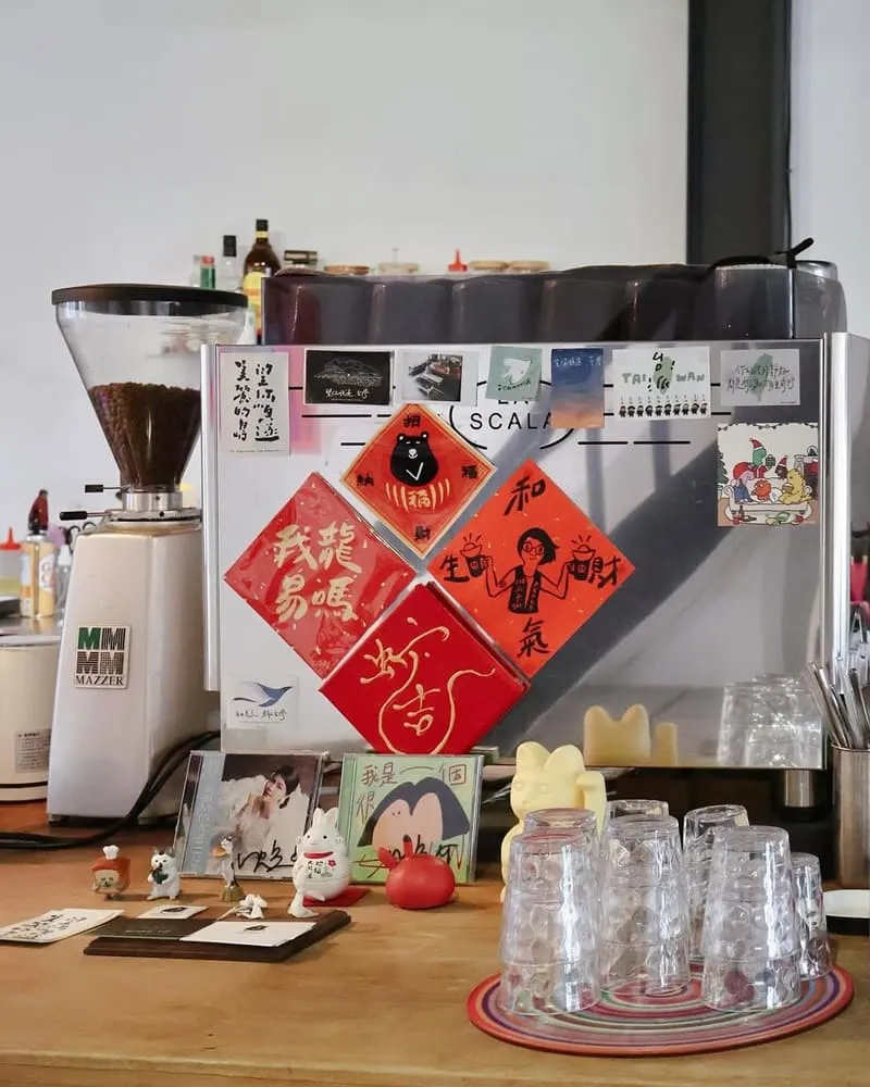 B.B.CAFE