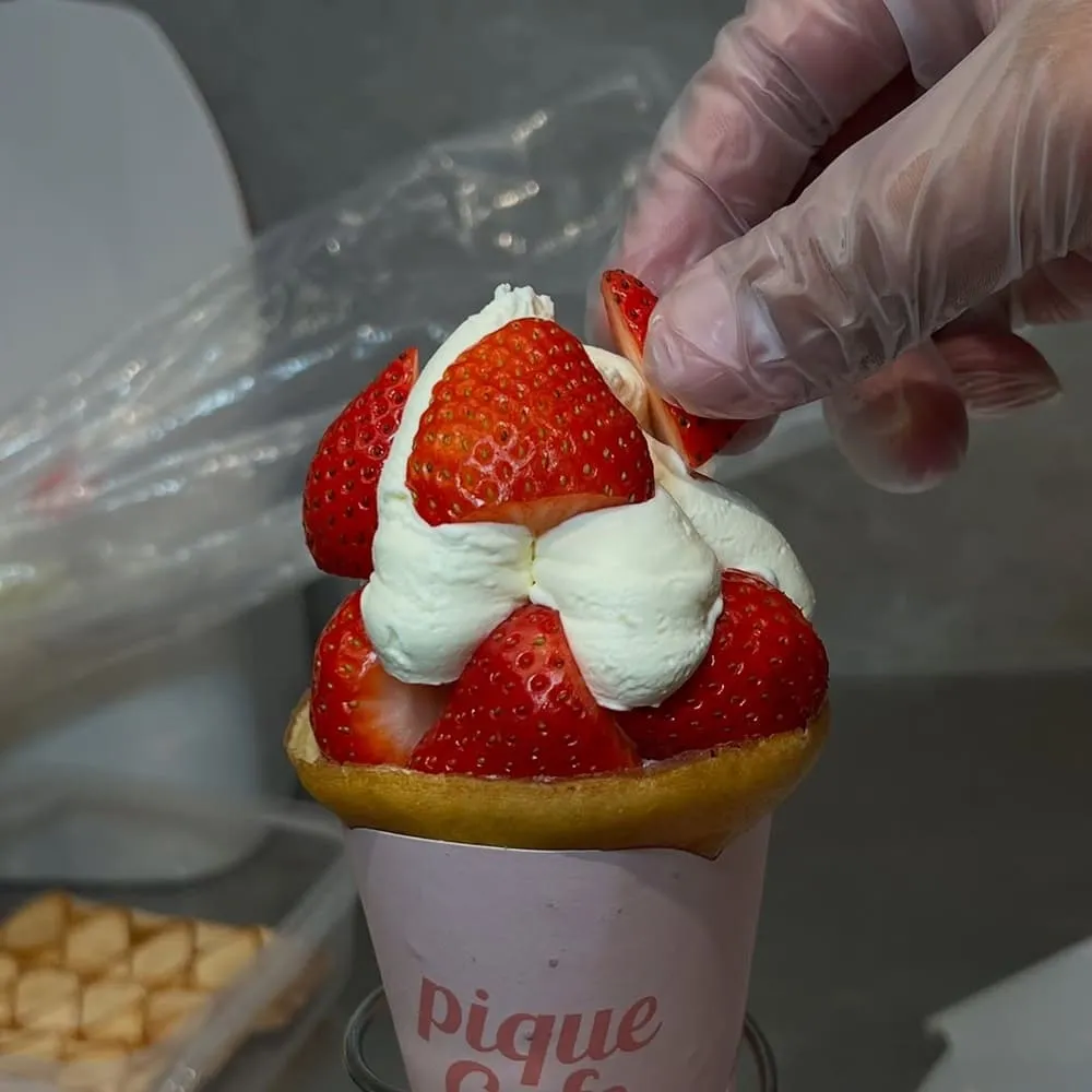 Gelato pique cafe bio concept
