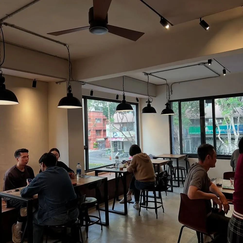 HAUSINC CAFE