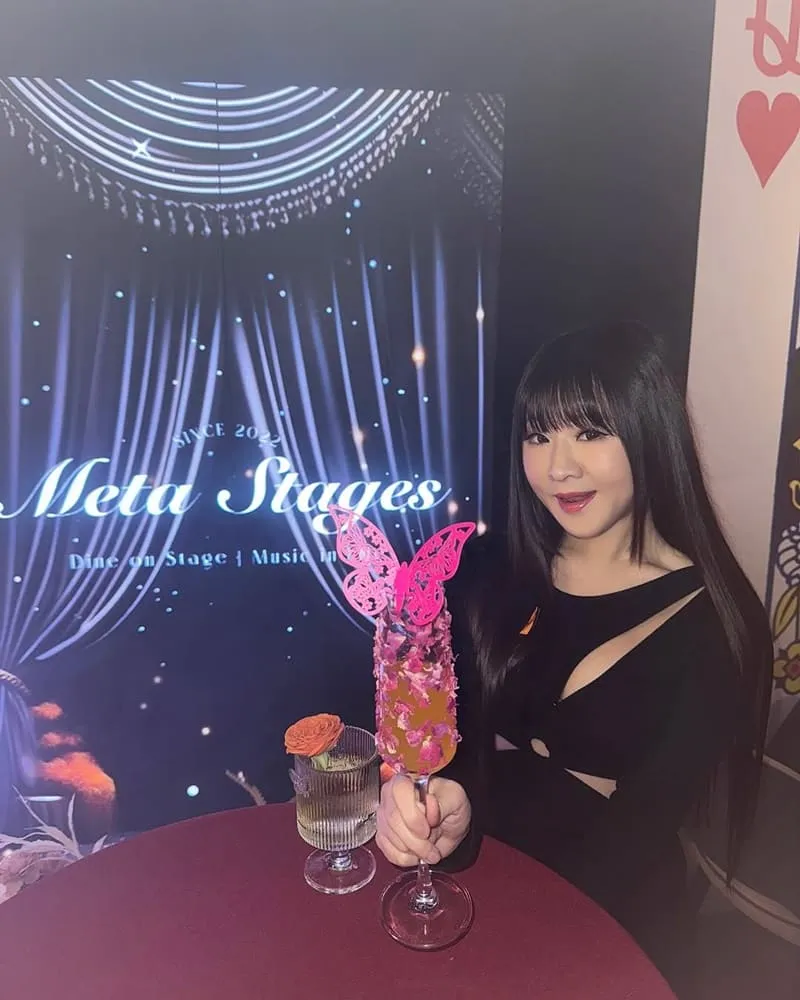 Meta Stages 十八夢