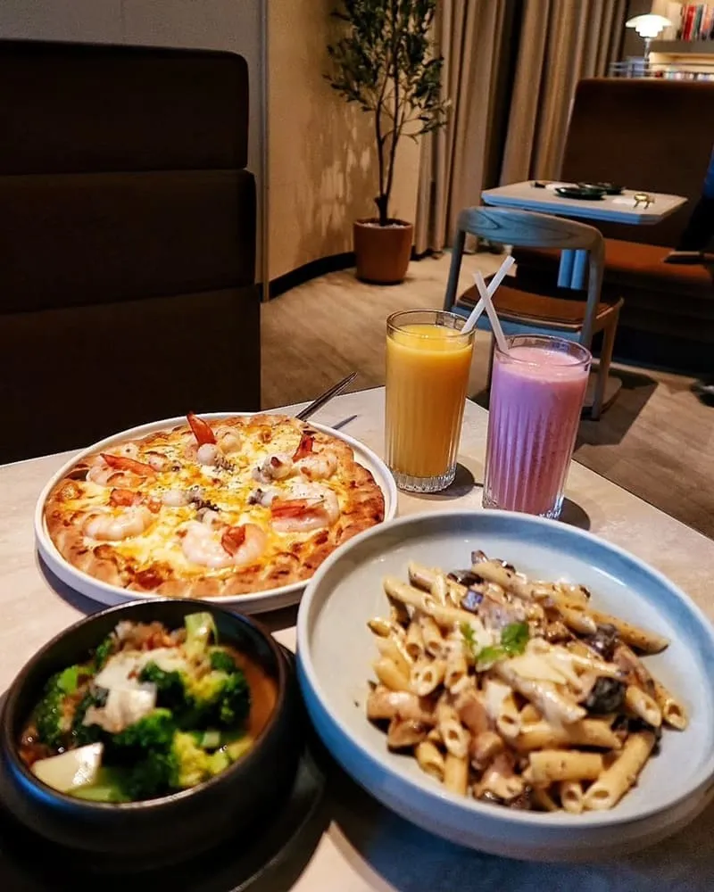 牧羊少年咖啡館日出康城店