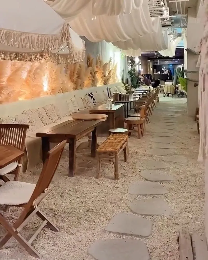 海灘叢林 A Beach