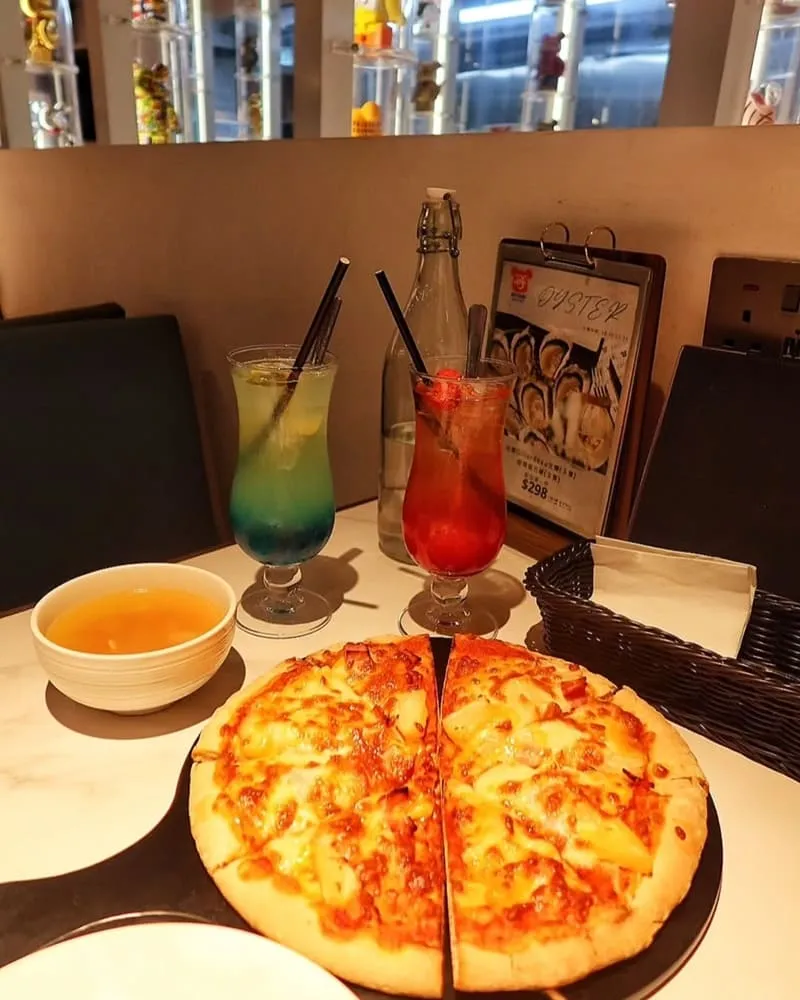 Awesome Bar & Cafe