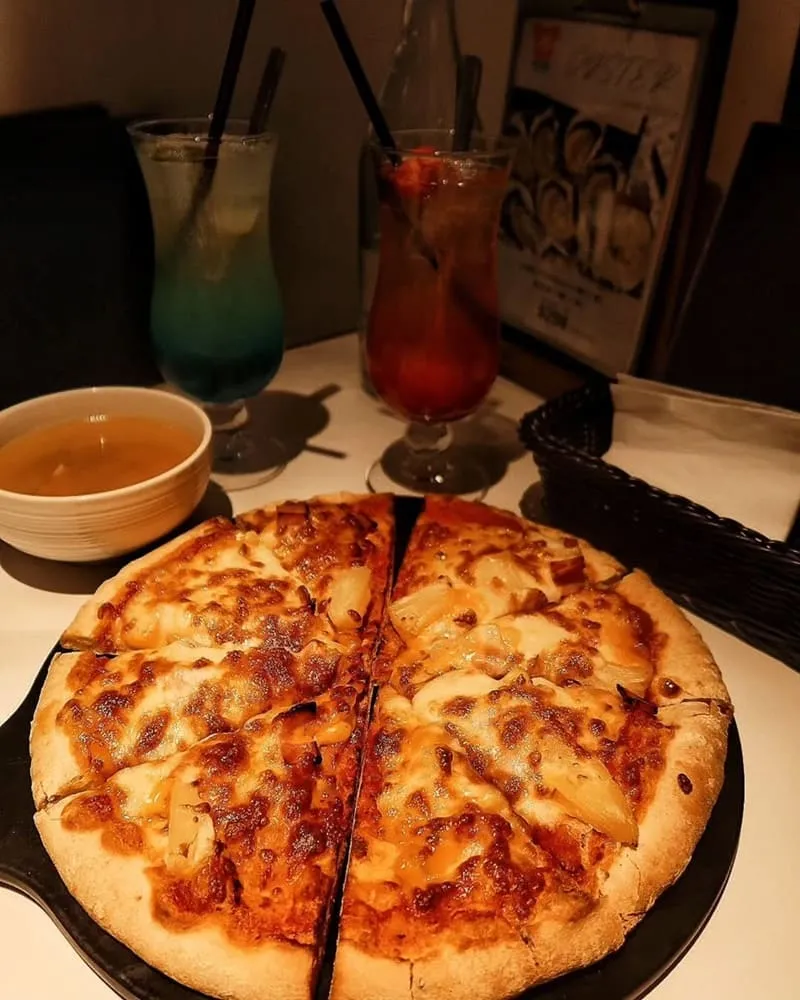 Awesome Bar & Cafe