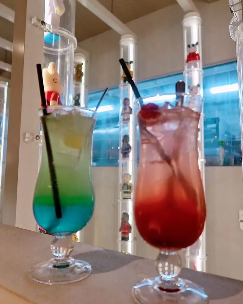 Awesome Bar & Cafe
