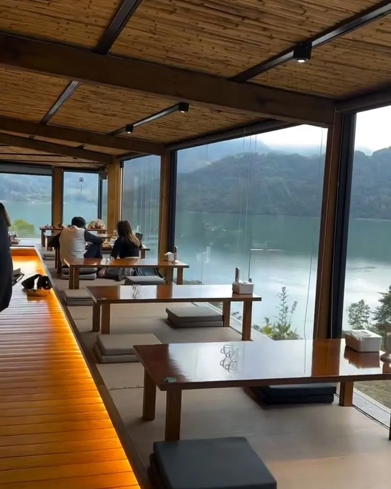 環湖咖啡好食2號店