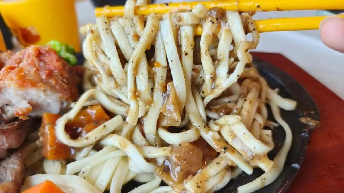 想想咖哩x吃吃牛排