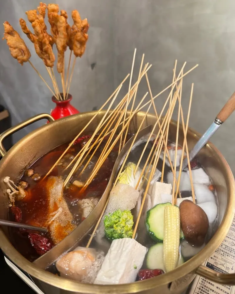 聚面串串麻辣鍋
