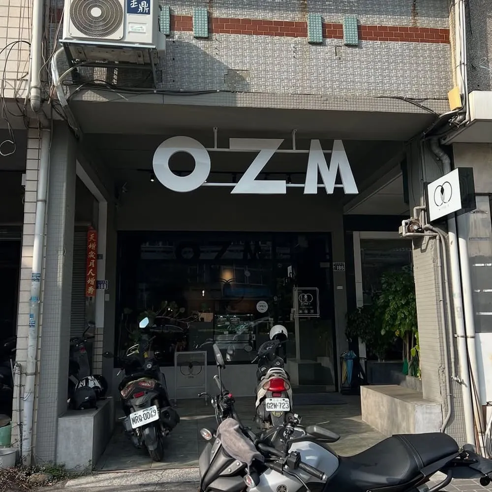 OZM啢男咖啡甜點
