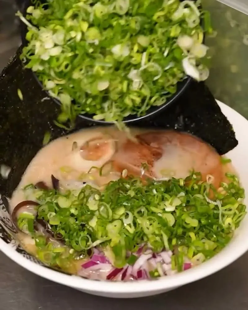 橫杉拉麵
