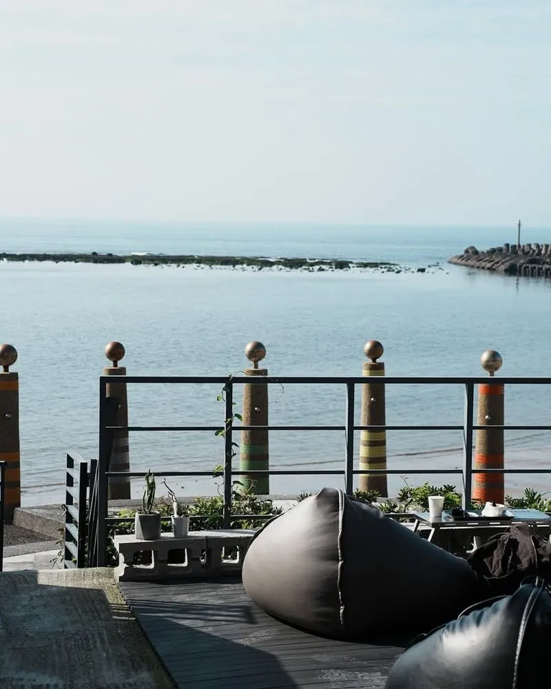 Zoom In 新北三芝海景咖啡廳
