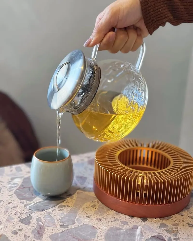 湯明茶樓