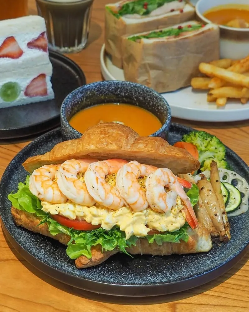 Aki Deli