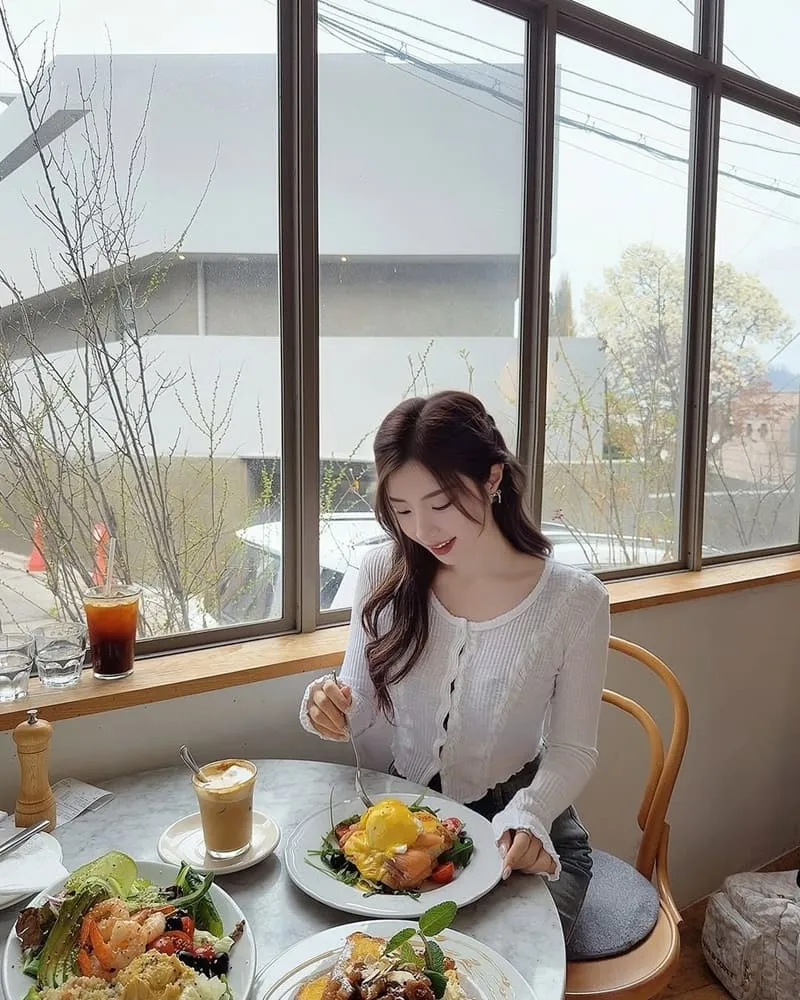 Oasis Cafe & Restaurant