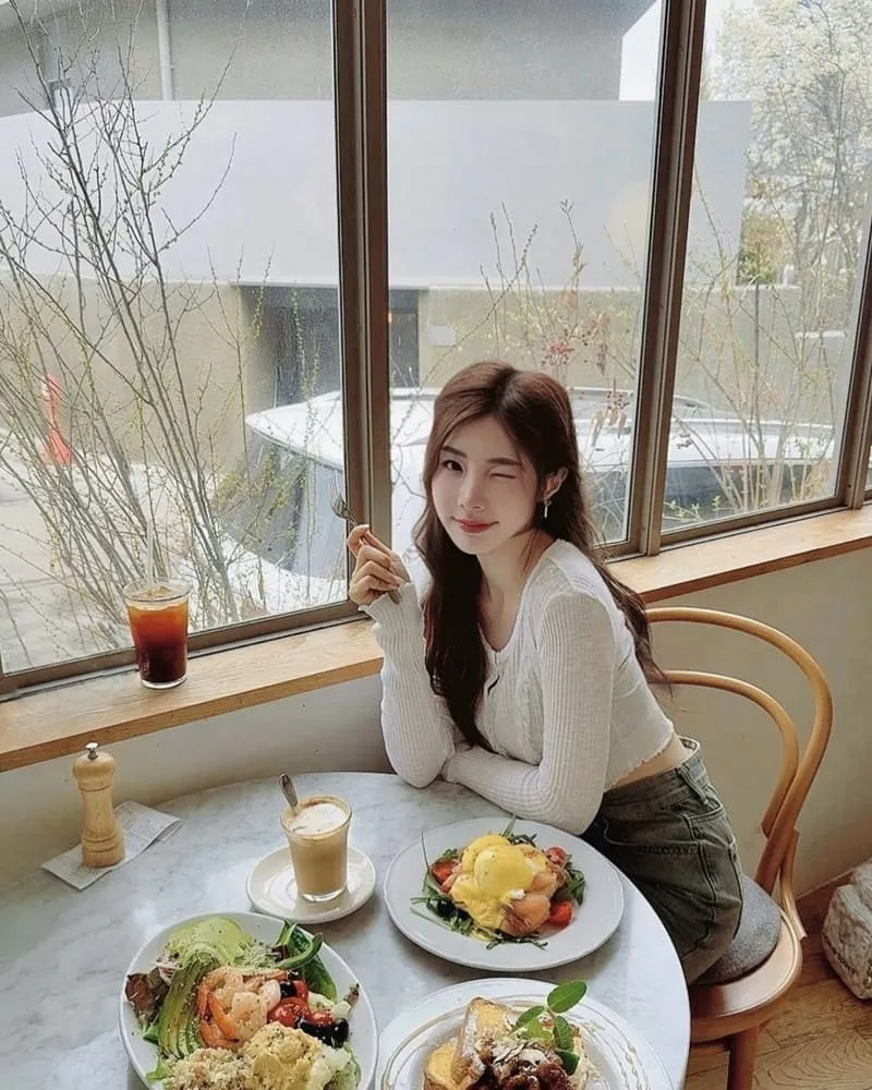 Oasis Cafe & Restaurant
