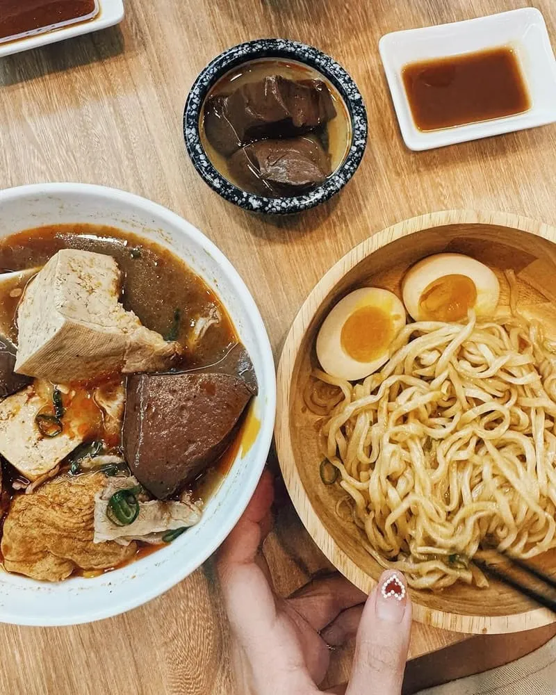大師兄銷魂麵舖
