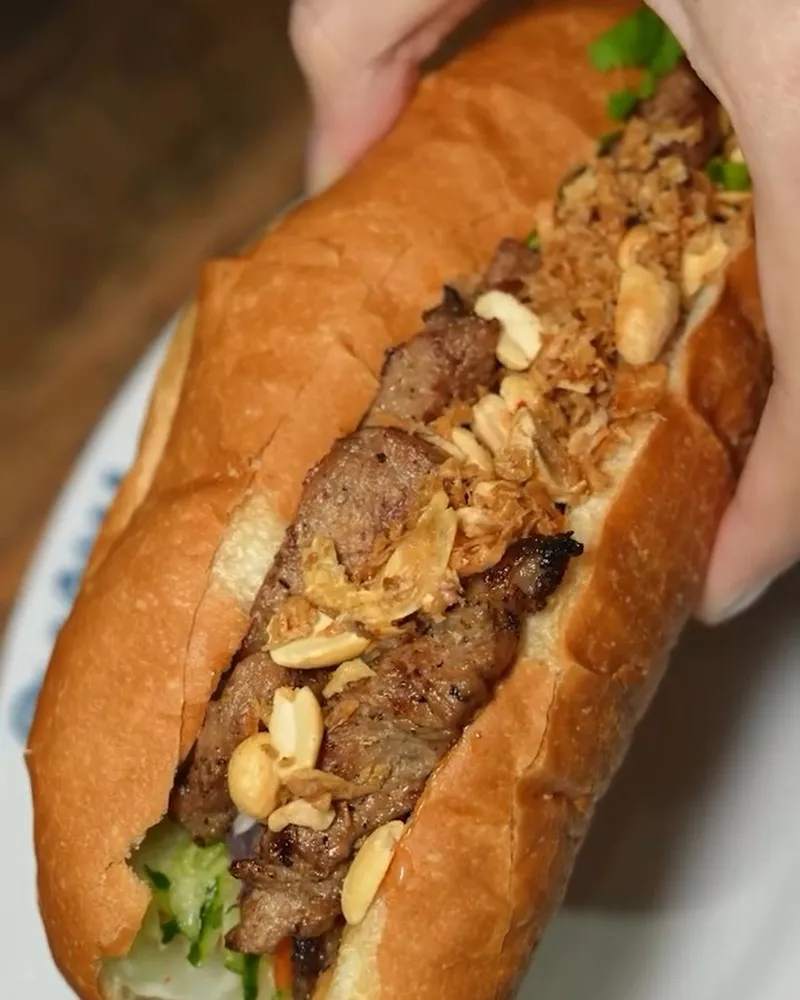Pho Wild越式生牛肉河粉