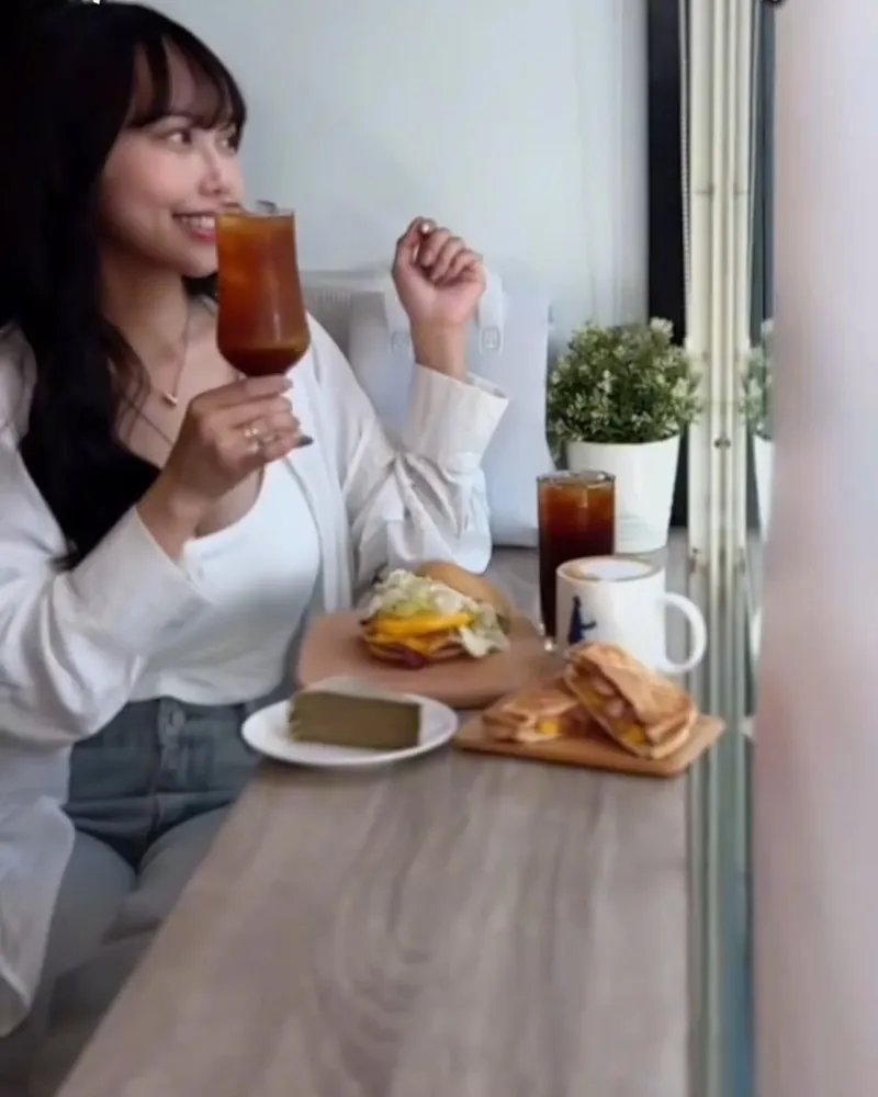 Ramble Cafe 漫步藍咖啡