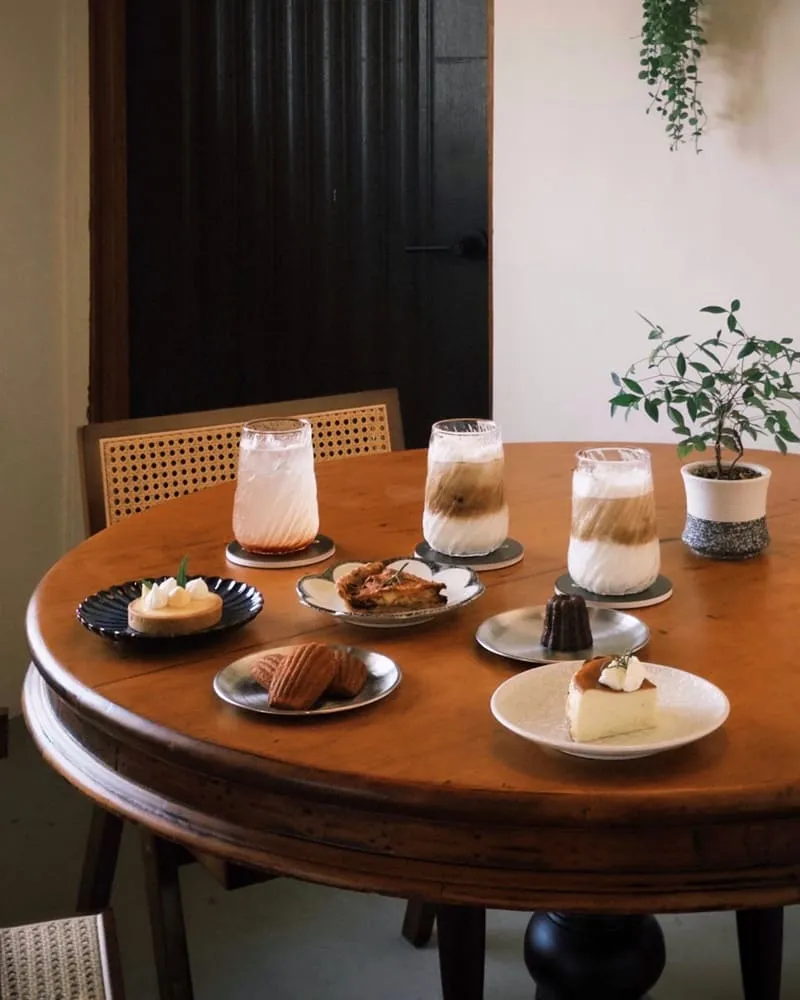 曲岸咖啡 chill and cafe