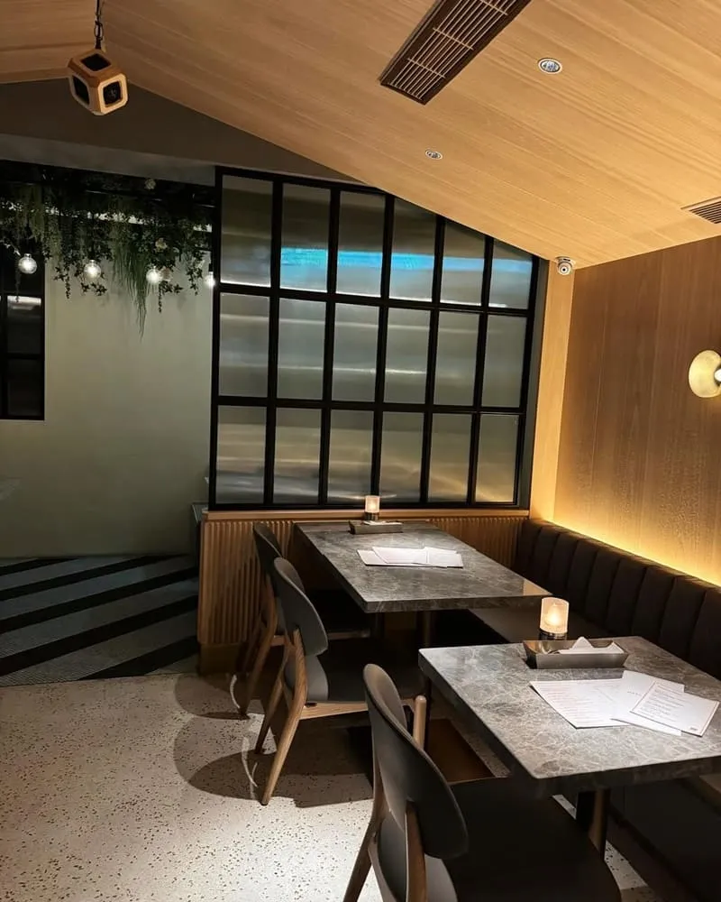 MERCER BRUNCH TAIWAN 台北店挑高空間與自然採光