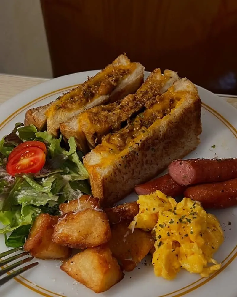 後座熟食店 Backseat Deli