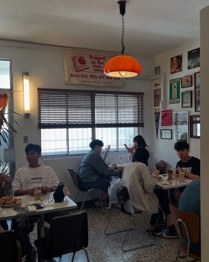 後座熟食店 Backseat Deli
