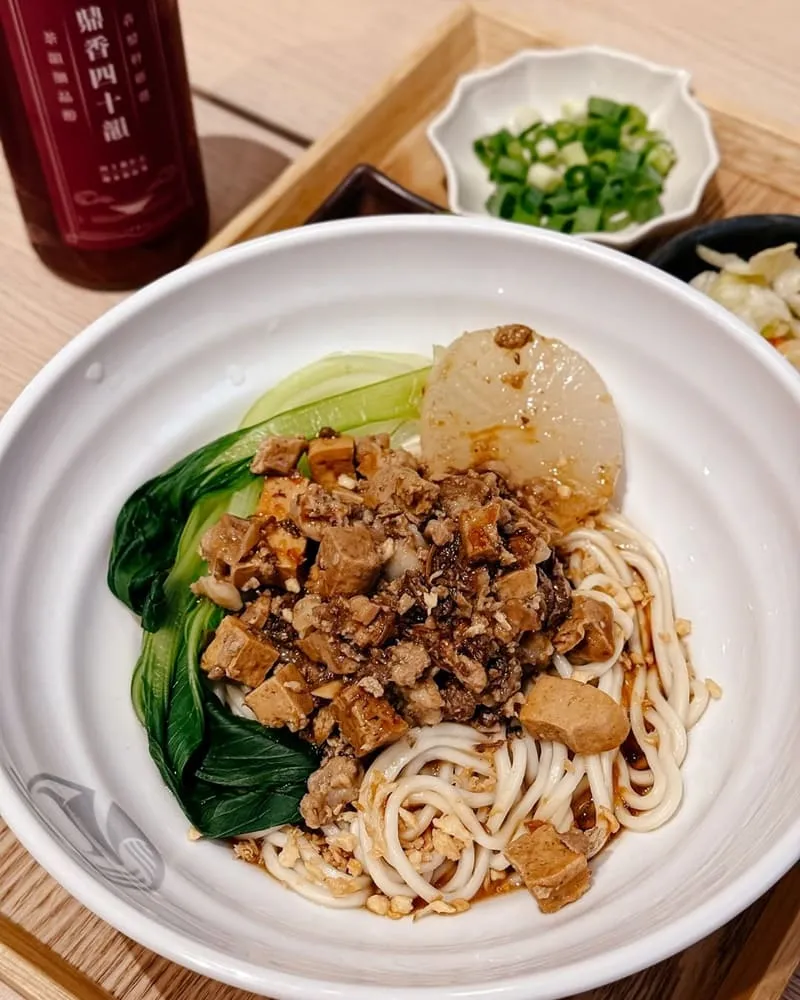 犇鼎軒手作牛肉麵 滿漢牛肉麵