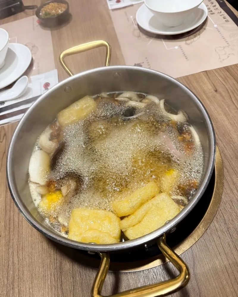 鍋霸吃到飽台式養生火鍋