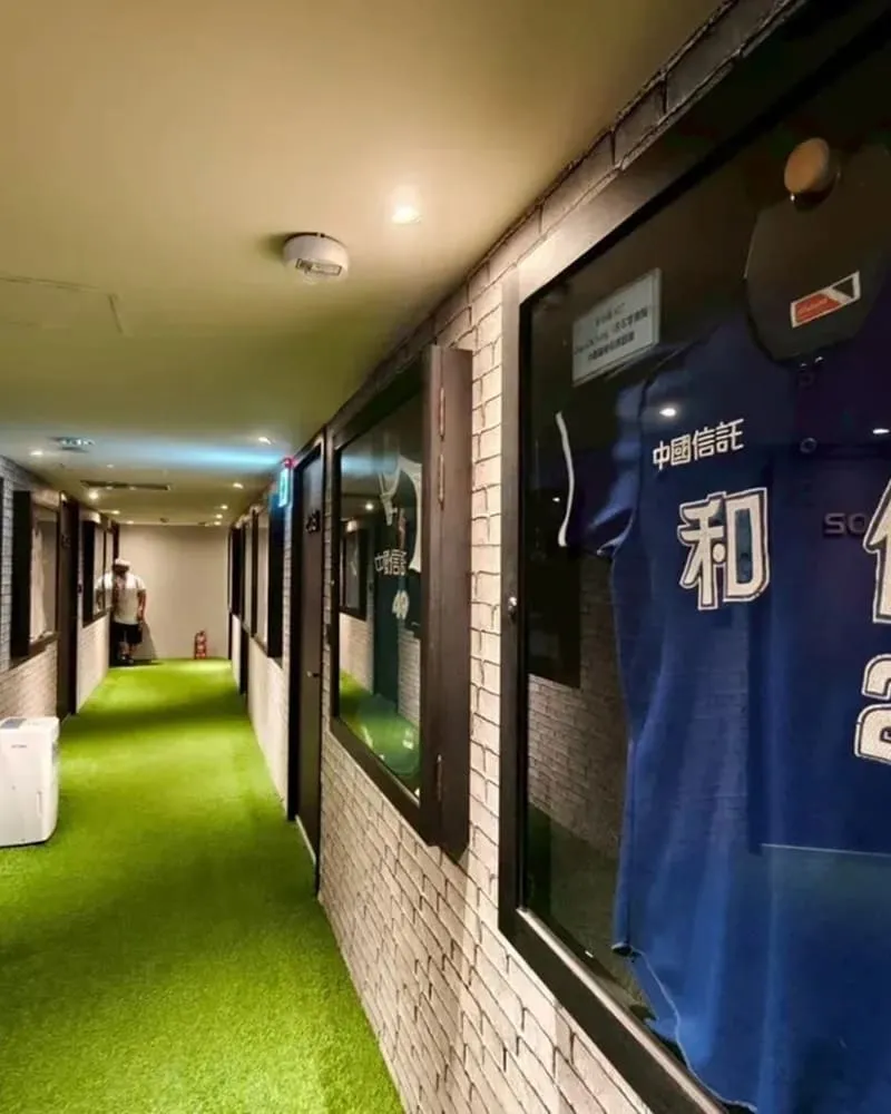 樂逸文旅-六合夜市棒球館