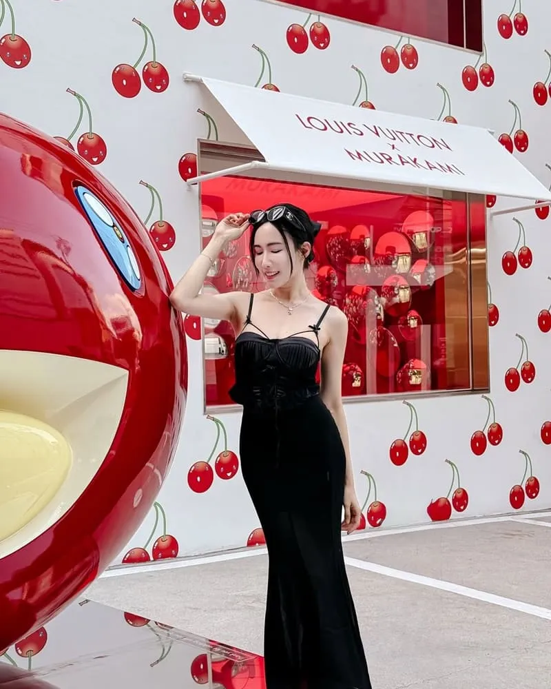 LV x 村上隆微笑櫻桃快閃店 首爾