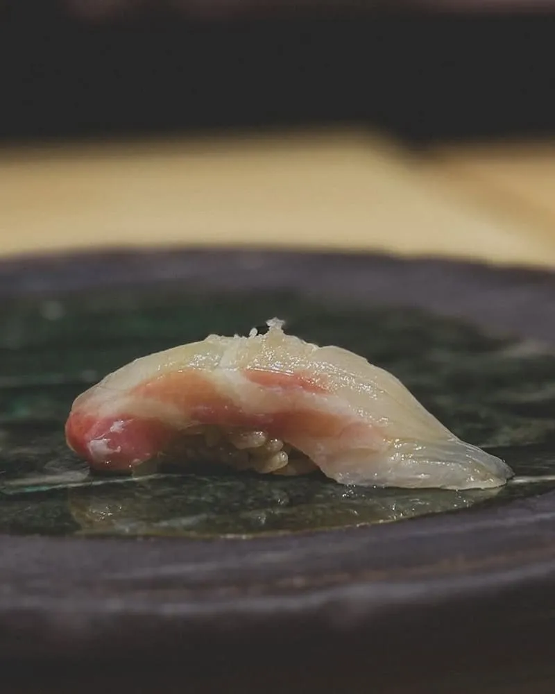 鮨冶吉