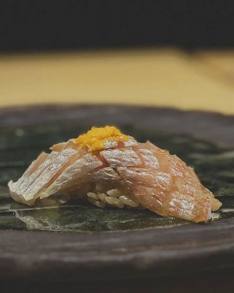 鮨冶吉